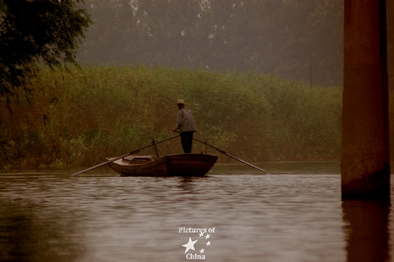 The fishmann on his boat