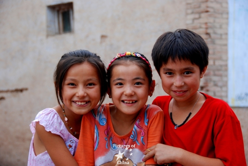 Smiles from Kashgar