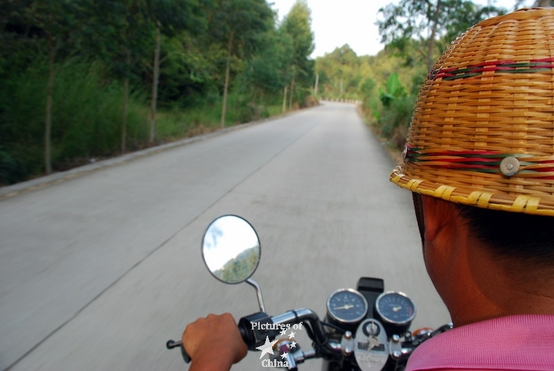 On the road to The Hakka Tulou