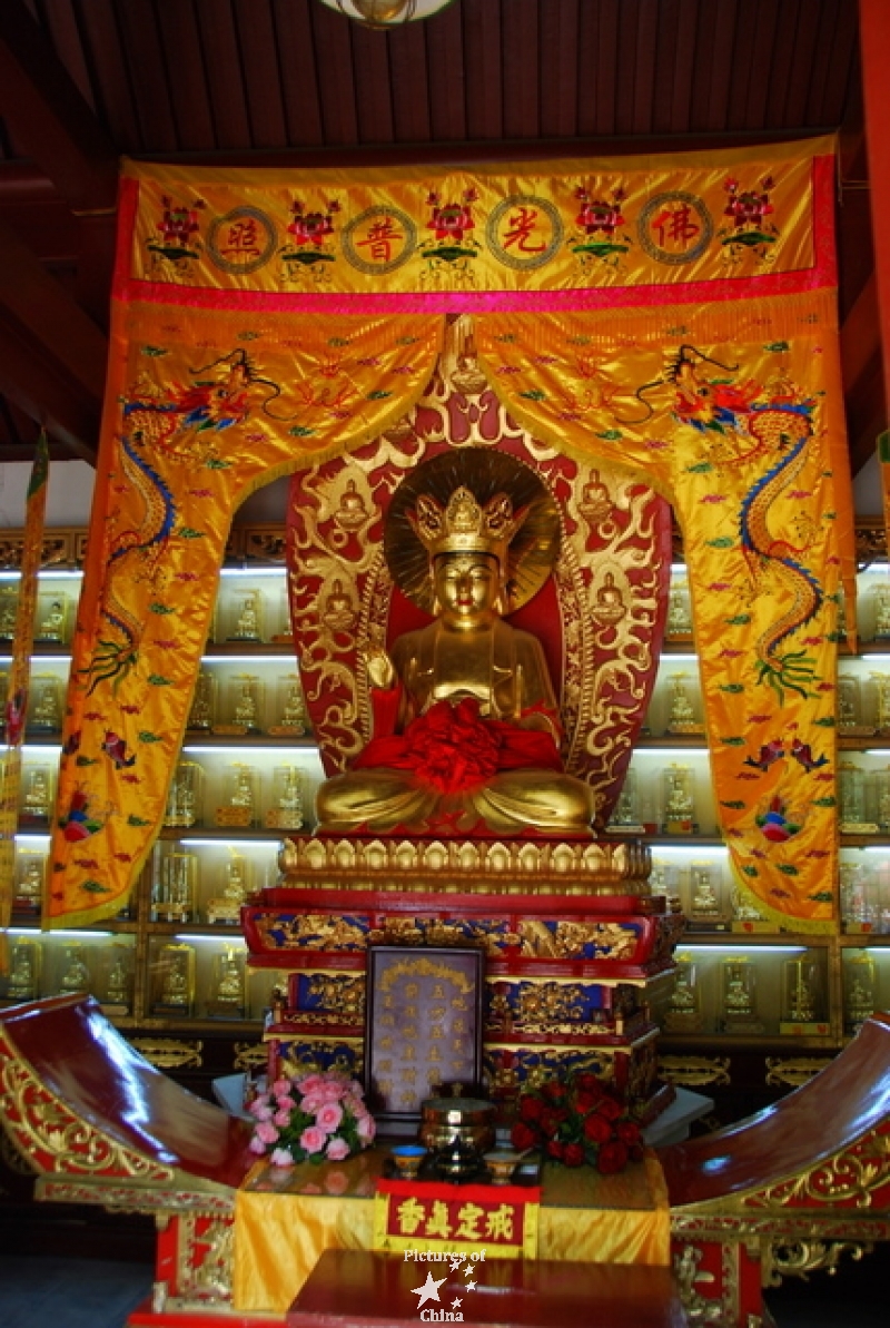 Offerings to Buddha