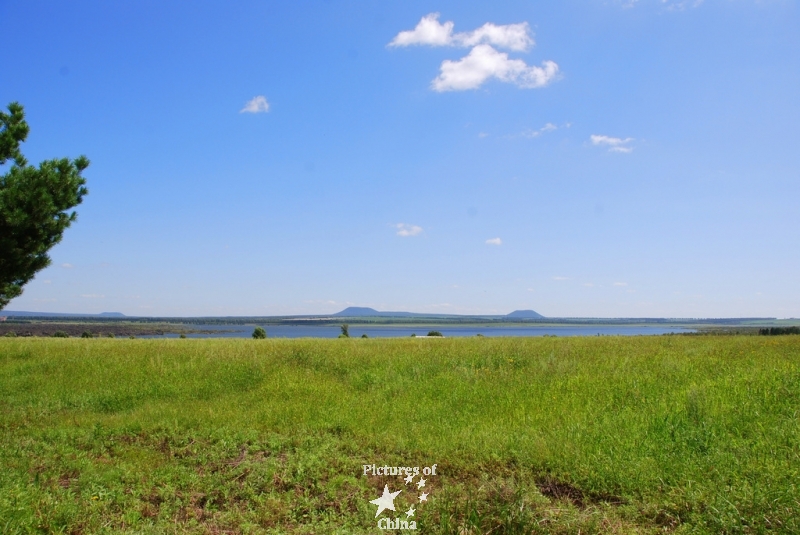 On the lake, view on the volcanoes