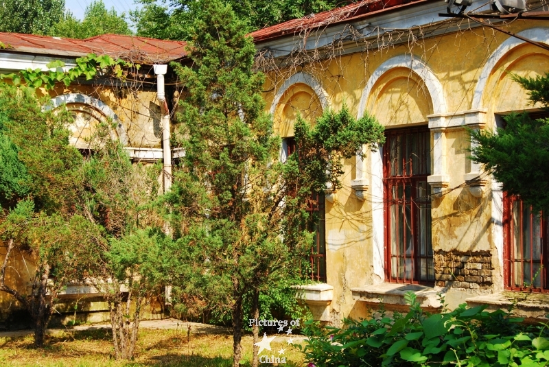 Mandchu courtyard